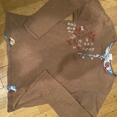 used和柄ちりめん花柄パッチワーク長袖Tシャツカットソーブラウンcpsの画像