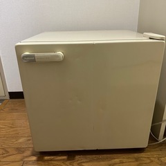 ミニ冷蔵庫　無料