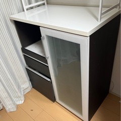 取引中　食器棚　明日限定値下げ中の画像