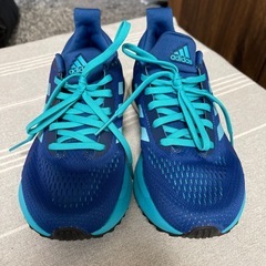 アディダス　22センチ　ランニングシューズ青色