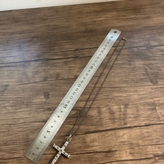 シルバーネックレス　十字架