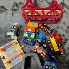 【お取り引き中】IKEA イケア 木製レール 電車 おもちゃの画像