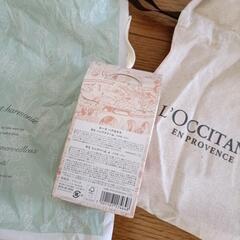 L'OCCITANE ROSE HUG & KISS セット 新品 袋の画像