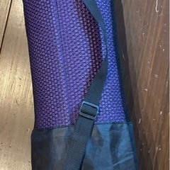ヨガマット 紫 収納バッグ付きの画像