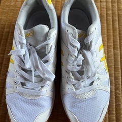 シューズ23.5 美品
