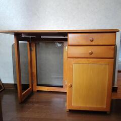 お話し中【無料】引き取り限定！多機能コンパクトデスク / 折りた...