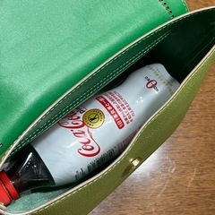 新品未使用 6,490円 HUND RED グリーン  ショルダーバッグの画像