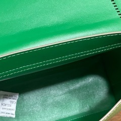 新品未使用 6,490円 HUND RED グリーン  ショルダーバッグの画像