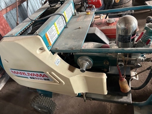 農機具　自走ラジコン動噴　 