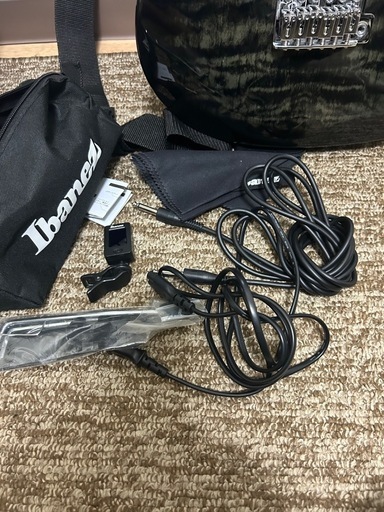 Ibanez エレキギター ブラック ギターケース付き