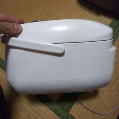 炊飯器　3合の画像