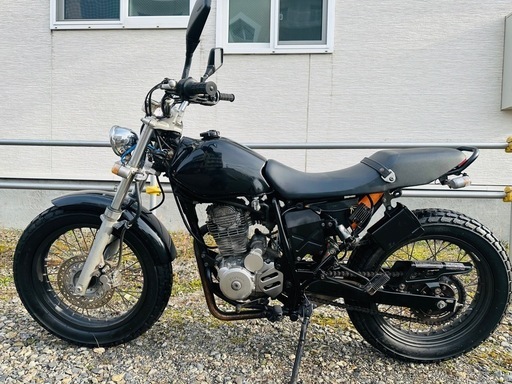 北海道　ホンダ　FTR223 スカチューン　走行少ない！外装美品！タイヤ前後山あり！バッテリー付き！引き取りOK