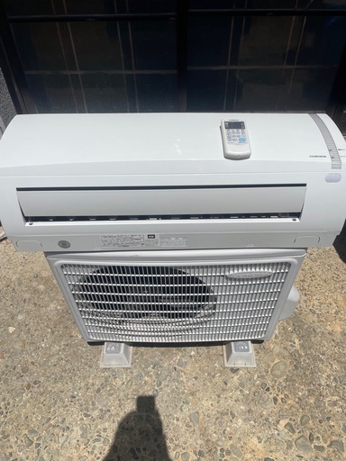 中古品　エアコン主に6畳用
