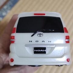 値下げしました❢トヨタ、ＰＲＩＵＳ  ＮＯＡＨミニカーの画像