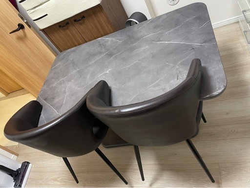 【お譲り先決まりました】昇降式ダイニングテーブルとチェアセット