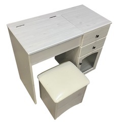 【ジ0607-08】ドレッサーいかが❓【収納付きドレッサー＆スツールセット】ミラー付き／ホワイト／コンパクト横幅：約79cm 奥行:約40cm 高さ：約70cm（鏡を閉じた状態）の画像