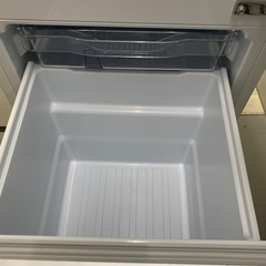 DR-C15AW レトロデザイン冷蔵庫 150L 人気のモデルの画像