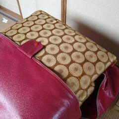 座布団（法事用、金色、ケース入り）20枚あり【美品】