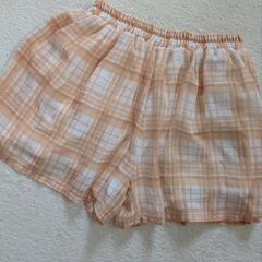 セットアップ 130センチ　チェック柄　ショートパンツ　シフォン　切り替え　女の子の画像