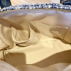 ベロアのハンドバッグの画像