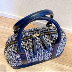 ベロアのハンドバッグの画像