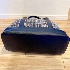 ベロアのハンドバッグの画像