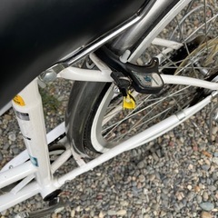 26インチ　自転車　白の画像