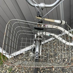 26インチ　自転車　白の画像