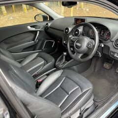 【美車】車検R9.5迄！アウディ A1 サンルーフ BOSE レザーシート！の画像