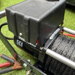 ウインチ 12v 8000lb ウインチマウント付き　ナイロンロープ30の画像