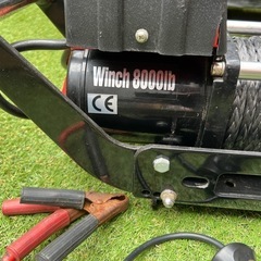 ウインチ 12v 8000lb ウインチマウント付き　ナイロンロープ30の画像