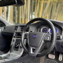 ボルボ V60 T6 AWD Rデザイン ポールスターパフォーマンスパッケージの画像