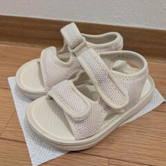 (495)【¥ 1,500】【17cm】キッズサンダル ホワイト