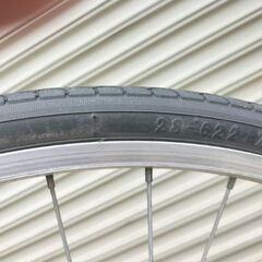 直ぐに乗って帰れます。28インチロードバイク自転車の画像