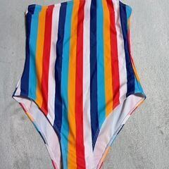 新品 ワンショルダーワンピース水着