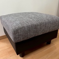 新品未使用オットマン
