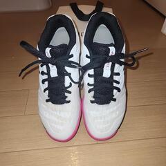 【未使用品】YONEX 840MD パワークッション　25.0cm