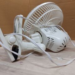 2018年製　18cm クリップ扇風機 小型扇風機 JSTN-18CF-WH の画像