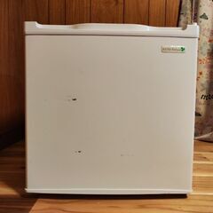 【譲ります】小型冷蔵庫（約35〜40L）無料 ※引き取り希望