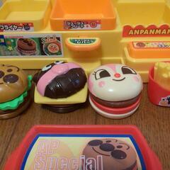 アンパンマンハンバーガーの画像