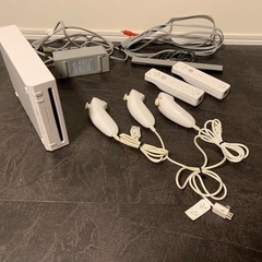Wii本体セット&ゲームキューブコントローラー2個&メモリカード...
