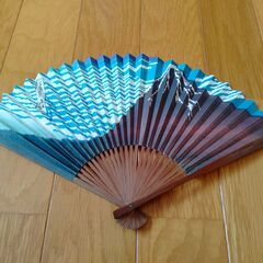 京都土産の扇子　冨嶽三十六景　凱風快晴　中古　美品　送料が高いの...