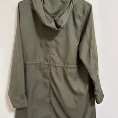 フード付きオリーブ色マウンテンパーカー Lの画像