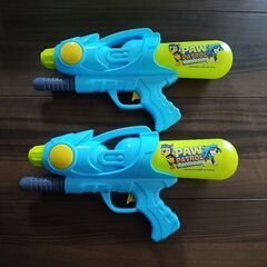 新品未使用　パウ・パトロールの水鉄砲2個セット