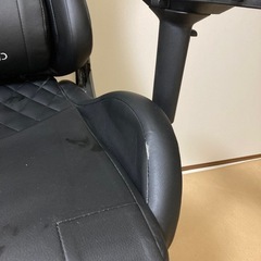 ゲーミングチェアの画像