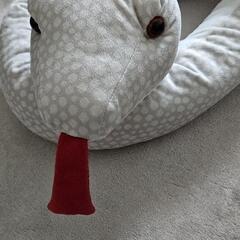 白ヘビのぬいぐるみ