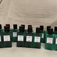 HERMES。バス用品セット15点。新品。全身洗浄料、全身保湿ミ...