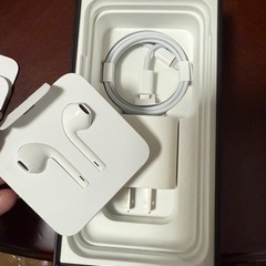 iPhone11Pro空箱　イヤホン、充電器ケーブル等アクセサリー
