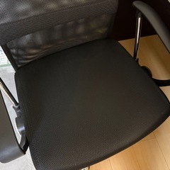 ニトリ オフィスチェアの画像