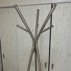 IKEAハンガーラックの画像
